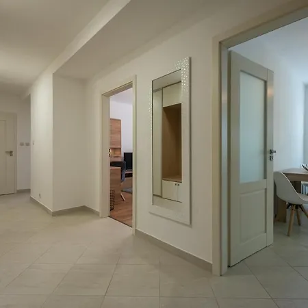 Kosice, Old Town, Stylish Daniel Apartment